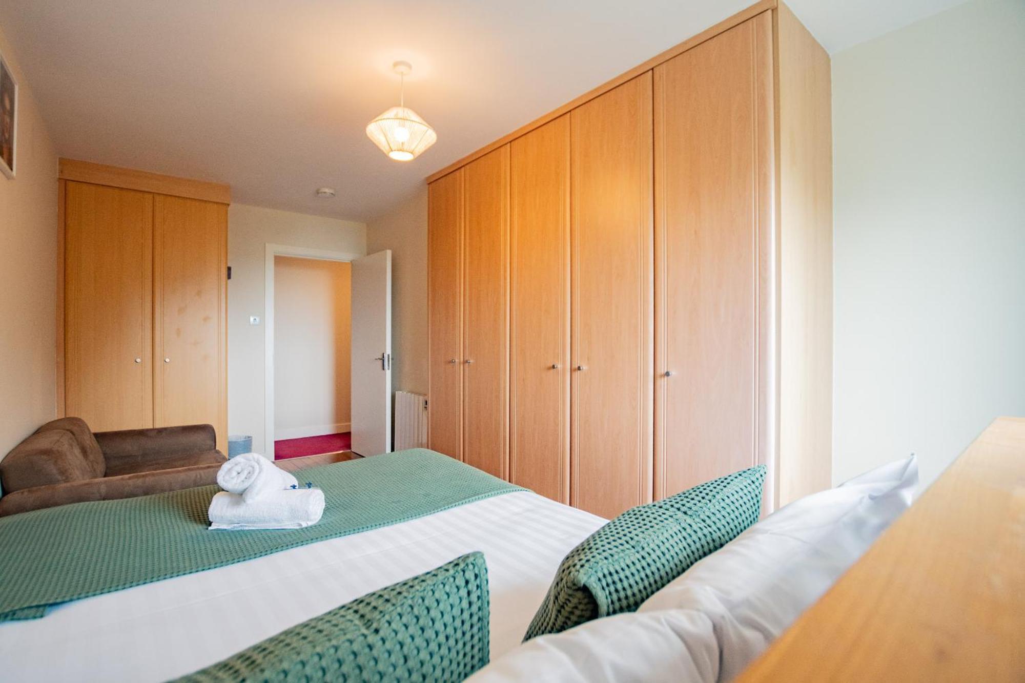 Atalia View Penthouse With Balcony Apartamento Galway